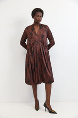 🧦Winter 2025/2026 - V dress - Brown Satin 🍂🤎