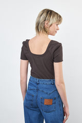 ⛵️Spring / Summer 2025 - Ester - Short T Shirt - Dark Romance - Please note: This item has a manufacturing defect — the fit is significantly smaller than labeled. We recommend it only for very petite sizes