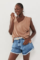 š° SUMMER 2026 - Henrietta V Tank - Milk Chocolate ⬠**No ribbed hem**