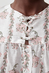 🧦 Autumn/Winter 2025/2026 - Tomorrowland - Petal Poem (White)