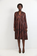 🧦Winter 2025/2026 - V dress - Brown Satin 🍂🤎