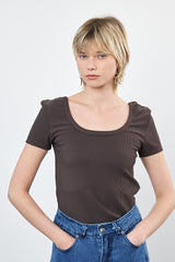 ⛵️Spring / Summer 2025 - Ester - Short T Shirt - Dark Romance - Please note: This item has a manufacturing defect — the fit is significantly smaller than labeled. We recommend it only for very petite sizes