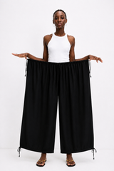 Trend alert π¨π’- π° SUMMER 2026- sizeless - we're in love- Black