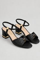 ๐ Autumn/Winter 2026/27 - The Italian Edit ๐ฎ๐น- ๐๐ปSAMPLE๐๐ป -Black Leather Embossed Heel Sandals- Size 37