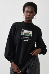 🧦Autumn/Winter 2025/2026
- Sara Sweatshirt - Black - It’s a match