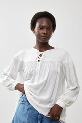 🧦 Autumn/Winter 2025/2026 - Tomorrowland - Simple as White