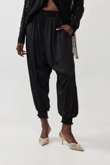 🧦 Autumn/Winter 2025/2026 - Balloon Harem Pants- Black Flare