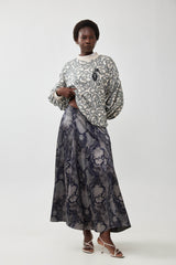 🧦 Autumn/Winter 2025/2026 -Six Senses Skirt -Second Skin 🐍