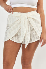 🌻In between  - Yam Shorts - Cream Lace