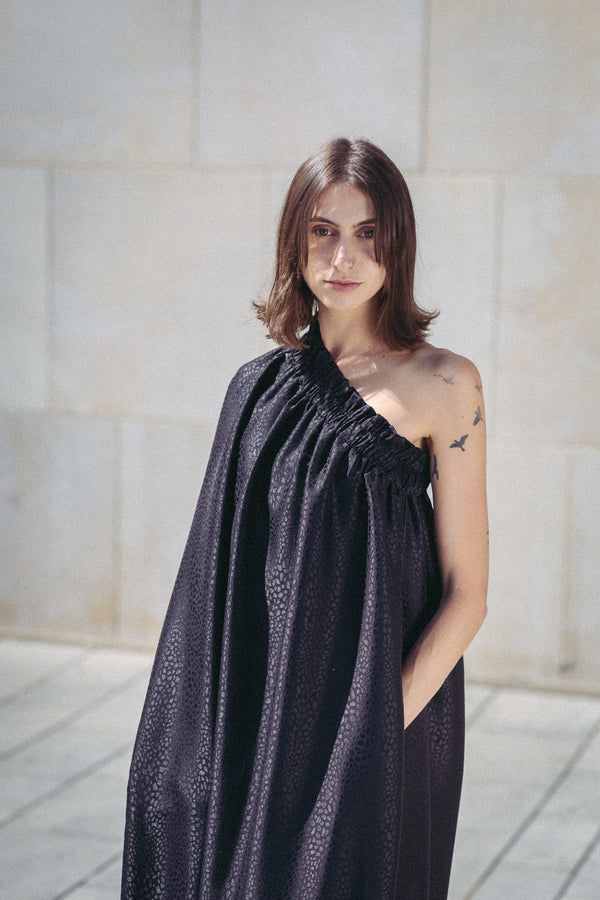 🌼 Summer 2023- Philadelphia 76 - Lady in Black One Shoulder Maxi Dress