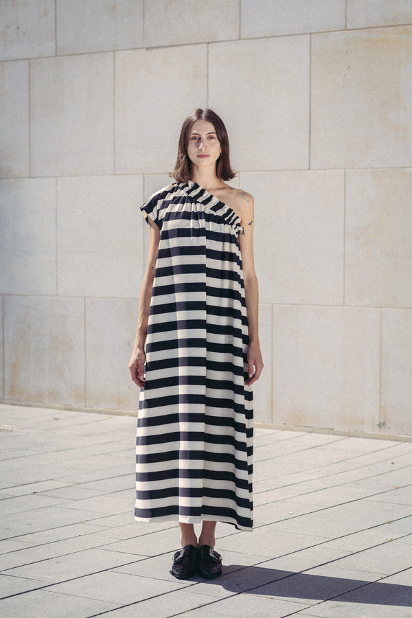 🌼 Summer 2023- Philadelphia 76 - Cross road One Shoulder Maxi Dress