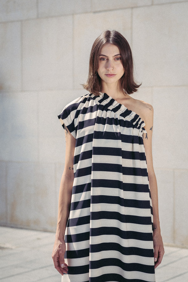 🌼 Summer 2023- Philadelphia 76 - Cross road One Shoulder Maxi Dress