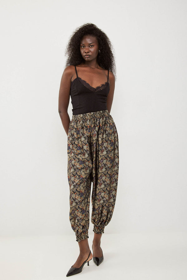 🧦 Autumn/Winter 2025/2026 - Balloon Harem Pants- Garden Daydream 🌺🌸