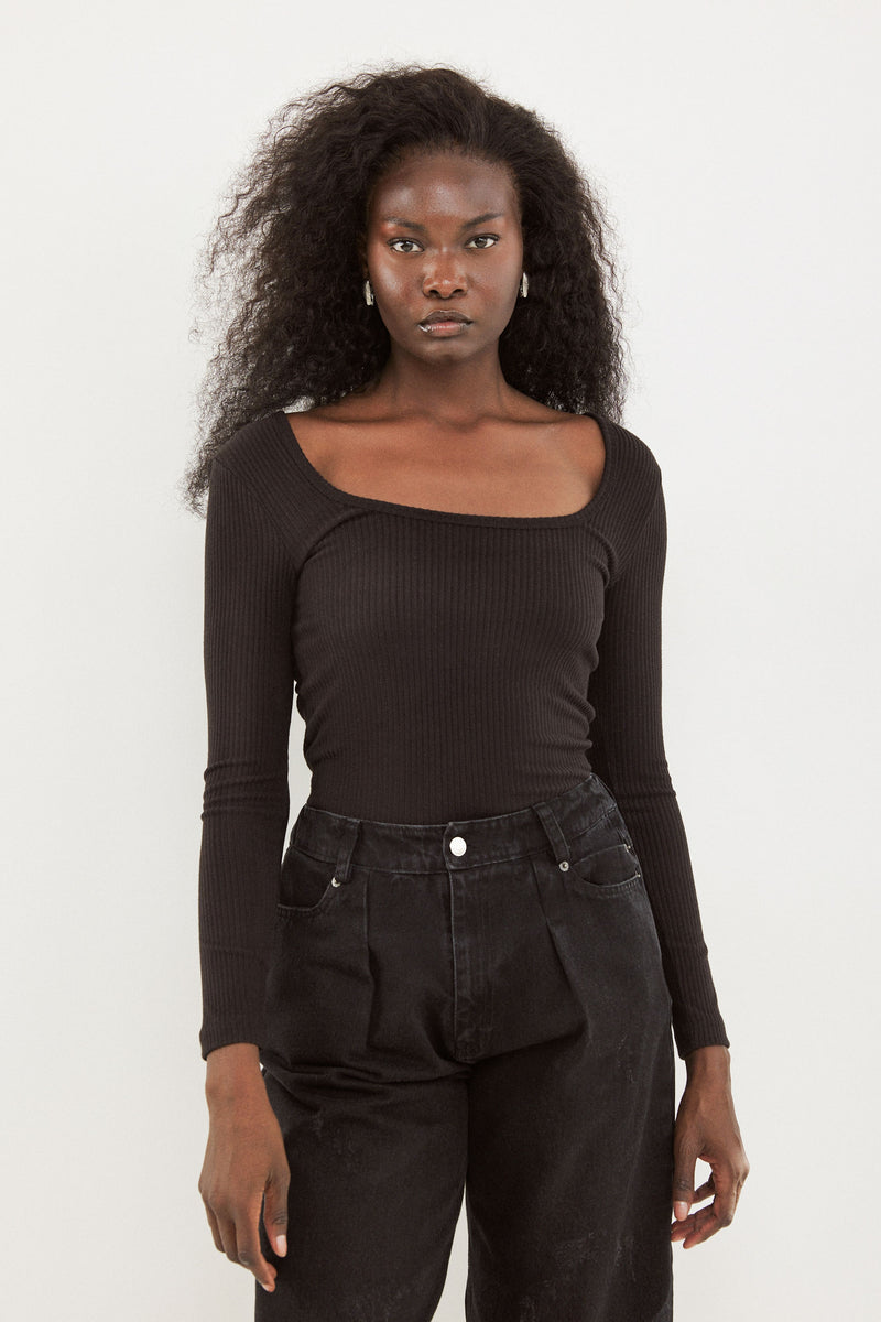 🧦 Autumn/Winter 2025/2026 - Fame - Long T Shirt - Noir Frame ☯︎