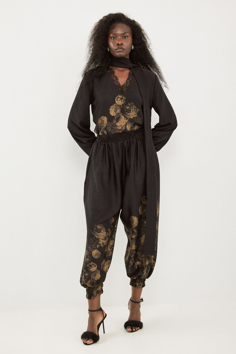 🧦 Autumn/Winter 2025/2026 -Muse Blouse-  Enigma Bloom Scarf Blouse