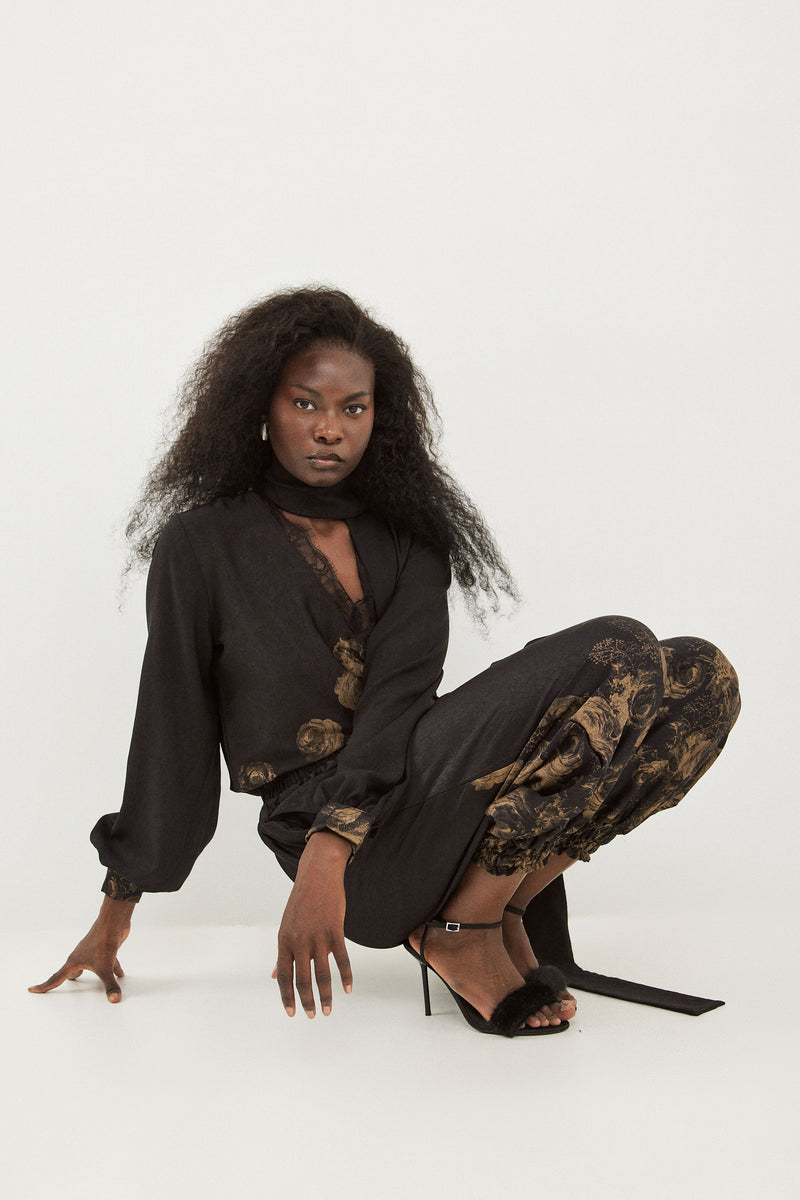 🧦 Autumn/Winter 2025/2026 -Muse Blouse-  Enigma Bloom Scarf Blouse