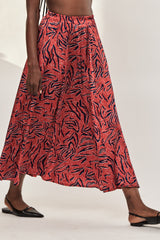 🧣Winter 2024/2025 - The Ultimate Skirt -  Red