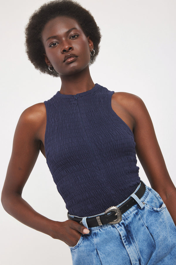 ⛵️Spring/Summer 2025 - Strawberry 🍓 - Navy 🔹 This item is discounted due to a minor defect – slight irregularities in the spacing of the gathers
