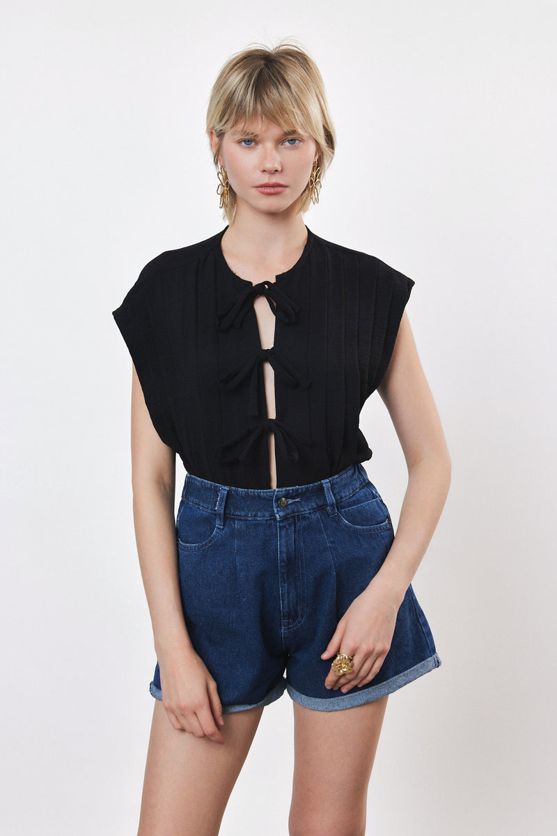 ⛵️Spring/Summer 2025 - Breeze Bow Blouse- Black