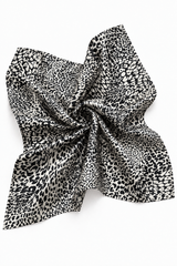 Timeless scarf- Leo