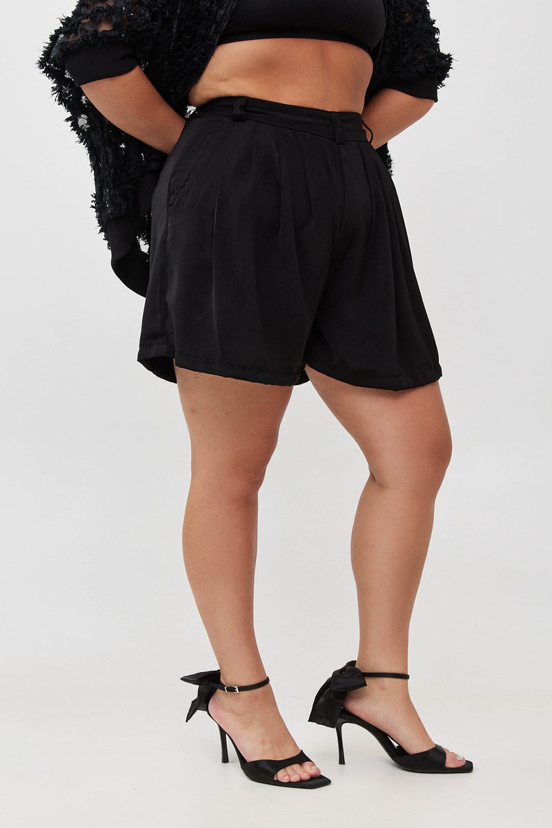 🧦Autumn/Winter 2025/2026  - 1990 Shorts - Classic Black