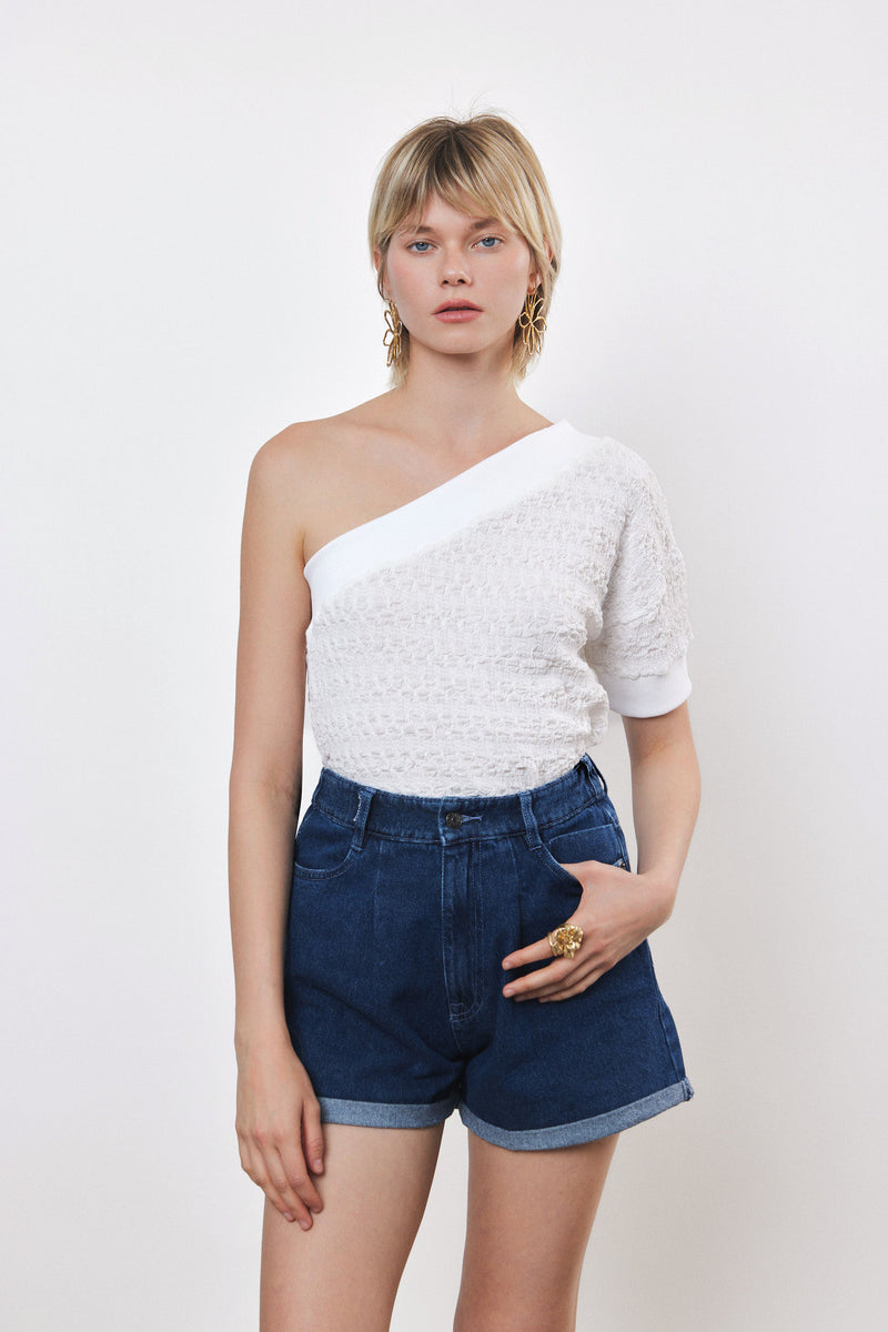 ⛵️Spring/Summer 2025 - Theo - one shoulder- asymmetric T-Shirt- Vanilla 🍦