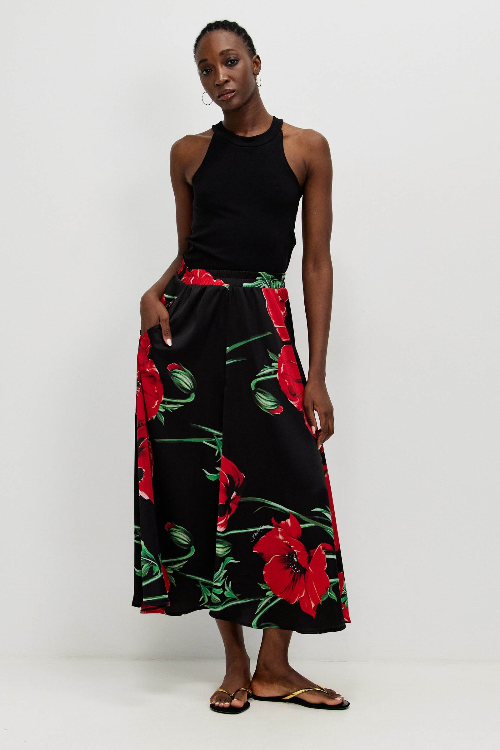 🍰Summer 2026 -Six Senses Skirt - Red anemones – Stella and Lori