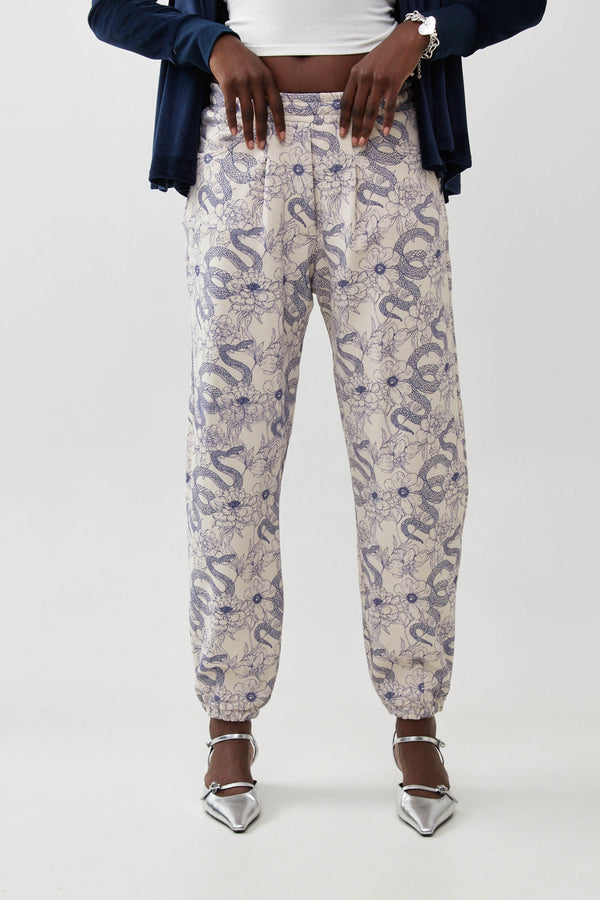 🧦 Autumn/Winter 2025/2026  - Mom’s joggers- A bag of snakes