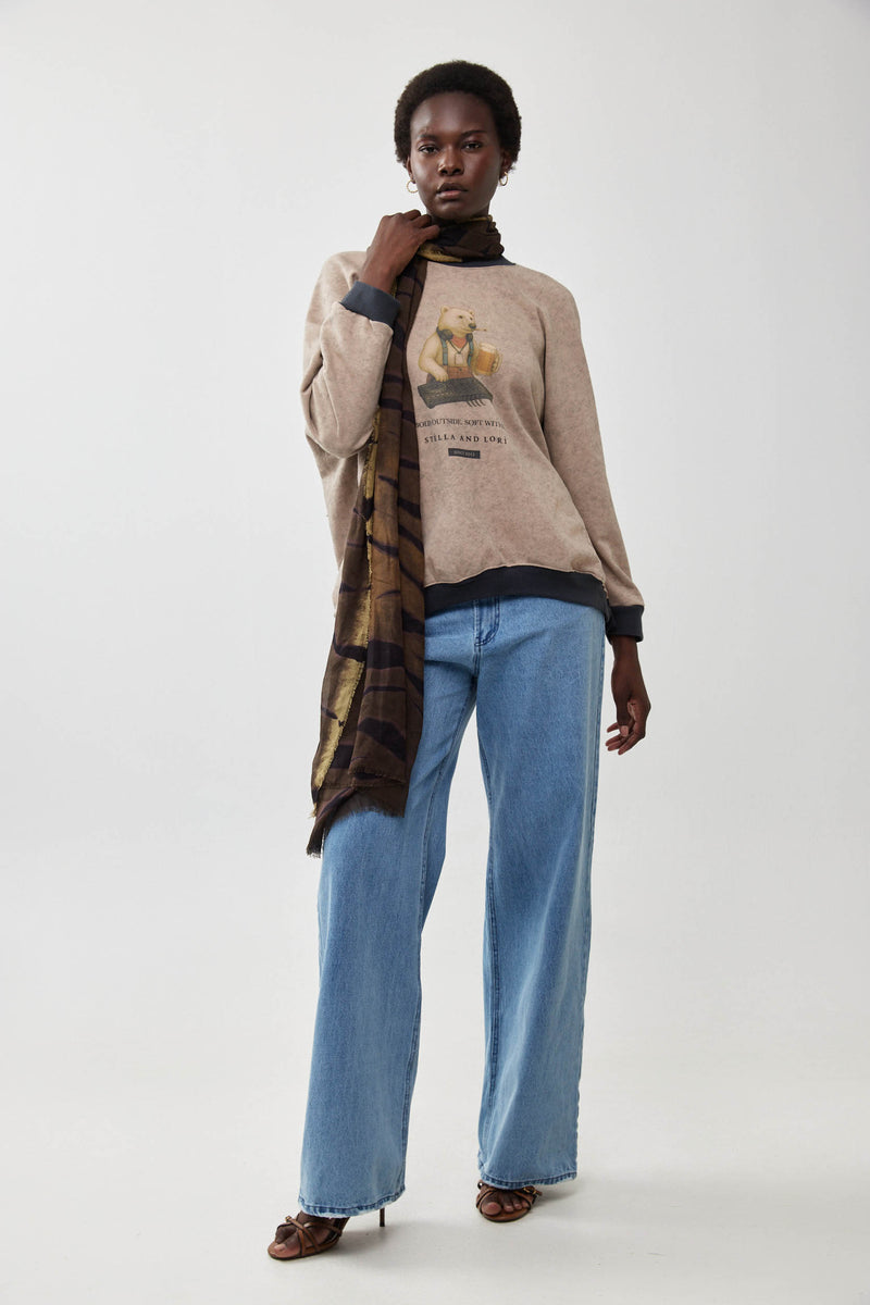 🧦 Autumn/Winter 2025/2026 - Galaxy Sweatshirt - Furry Tales Capsule - DJ Snowbear