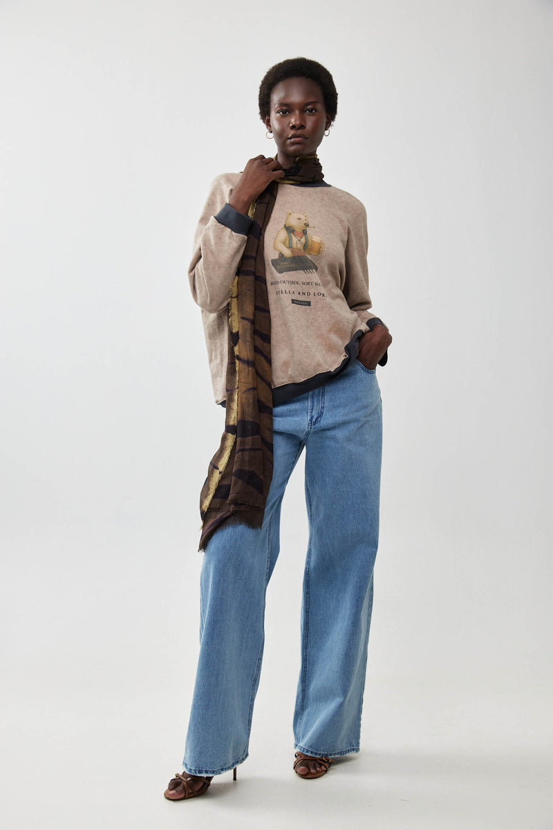 🧦 Autumn/Winter 2025/2026 - Galaxy Sweatshirt - Furry Tales Capsule - DJ Snowbear