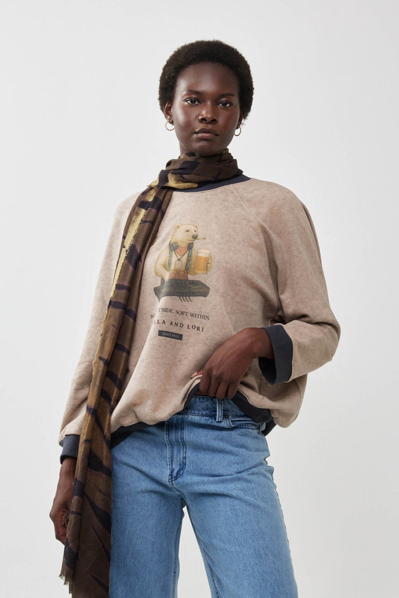 🧦 Autumn/Winter 2025/2026 - Galaxy Sweatshirt - Furry Tales Capsule - DJ Snowbear