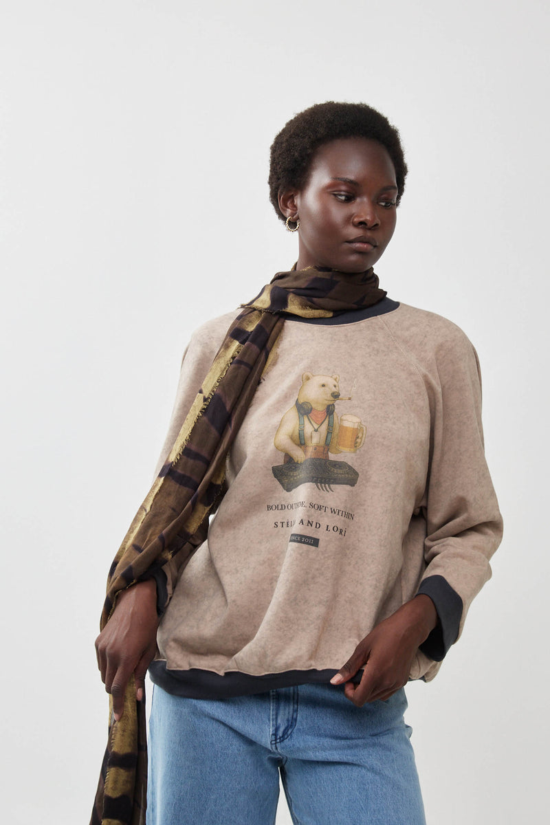 🧦 Autumn/Winter 2025/2026 - Galaxy Sweatshirt - Furry Tales Capsule - DJ Snowbear