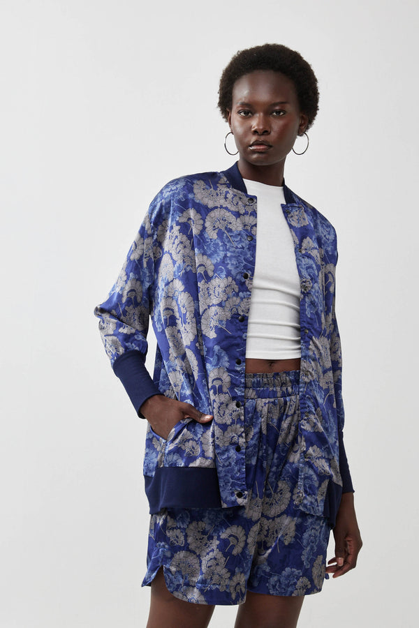 🧦 Autumn/Winter 2025/2026 - Light Bomber - Blue Dahlia