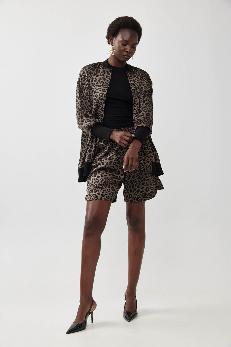 🧦 Autumn/Winter 2025/2026 - Light Bomber - Sophisticated Leopard