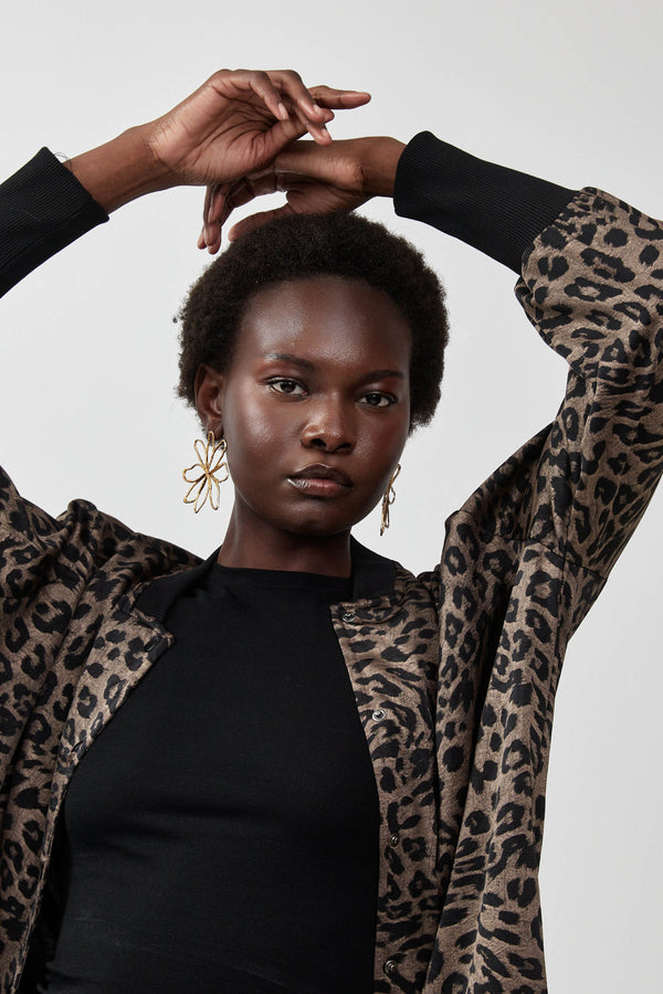 🧦 Autumn/Winter 2025/2026 - Light Bomber - Sophisticated Leopard