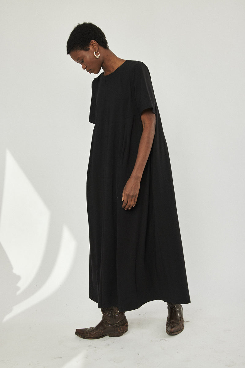 🌼Spring/Summer 2023 - Maxi T - Black is always elegant 🔌