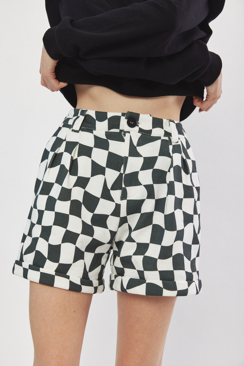 ☃️ Winter 2023  - Shasha Shorts  - Monochrome